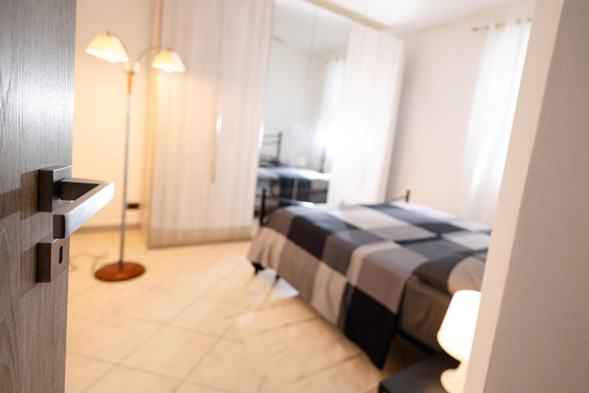 Delightful Apartment Close To The Center Lido di Ostia Exterior photo